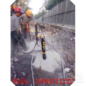 貴州貴陽土石方工程中劈裂棒替代爆破技術(shù)的應(yīng)用與優(yōu)勢