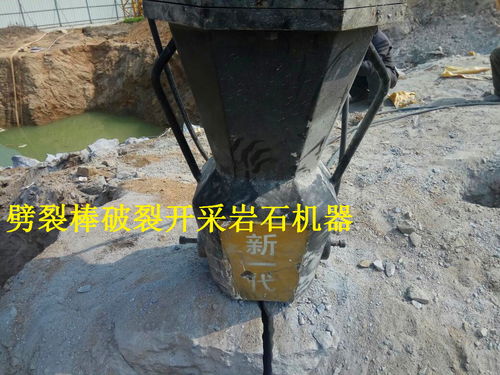 昆明西山土石方工程中的關(guān)鍵一環(huán) 路基開挖石頭機與本地代理商的合作之道